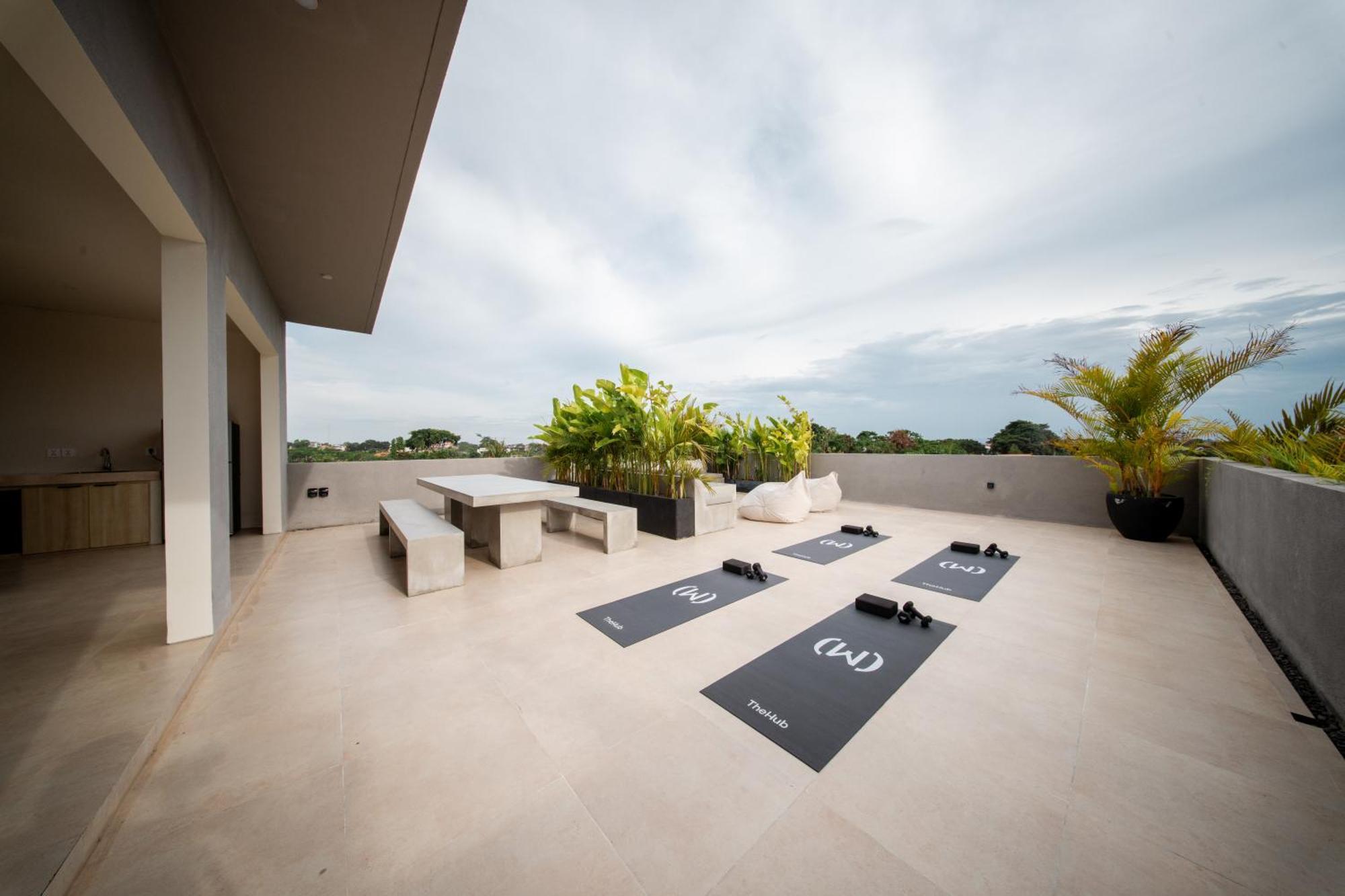 Thehub Pererenan Coworking, Pool And Rooftop Canggu  Bagian luar foto