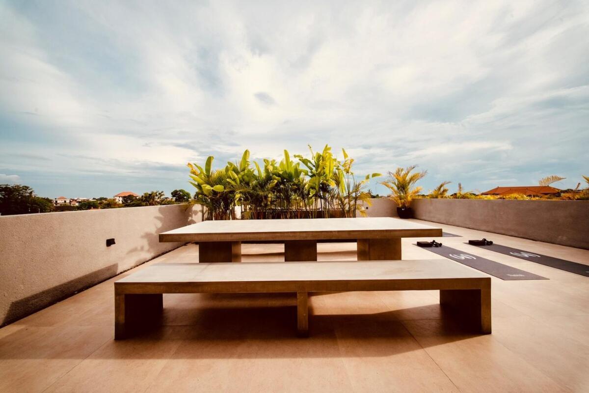 Thehub Pererenan Coworking, Pool And Rooftop Canggu  Bagian luar foto